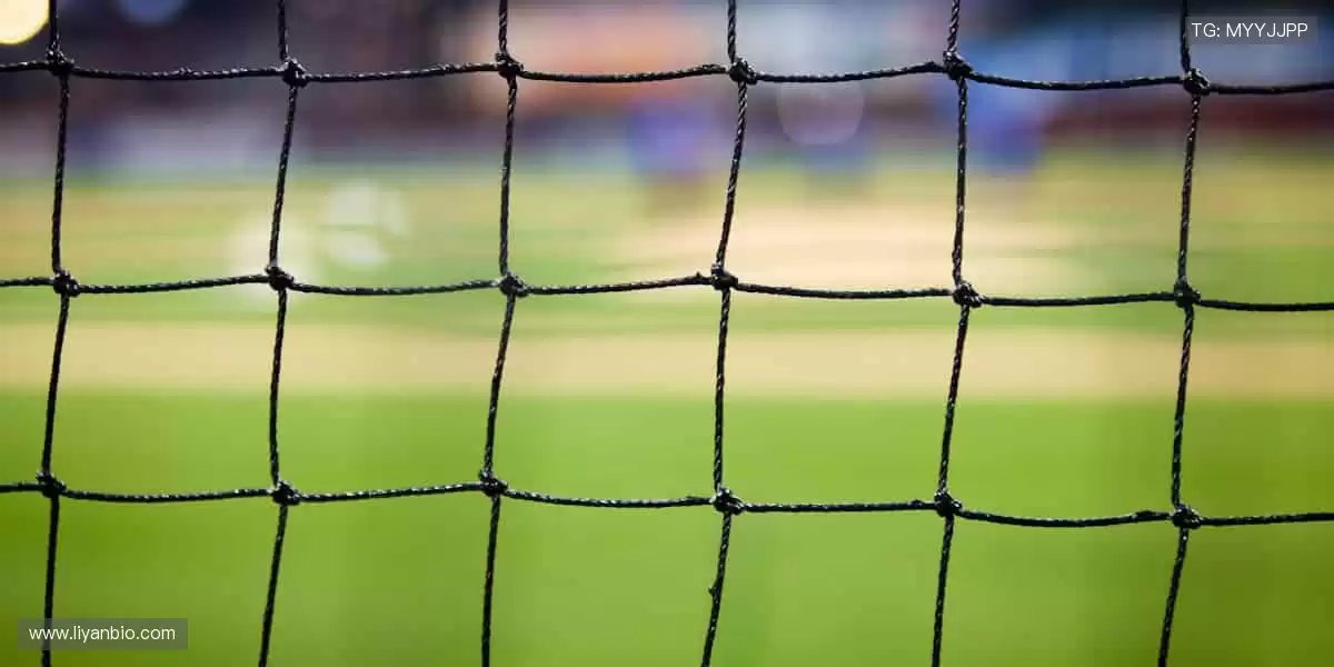 🎮潮流周边，让热爱从赛场延伸到生活！🌟